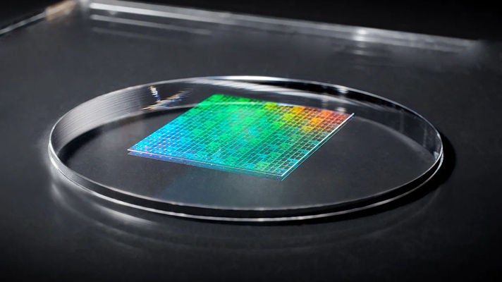 回路線幅10nmのナノインプリント用テンプレートの写真