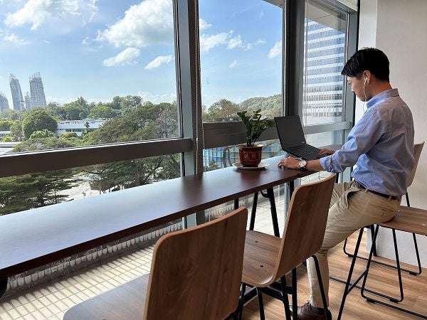 Tさんと会議室から見える景色