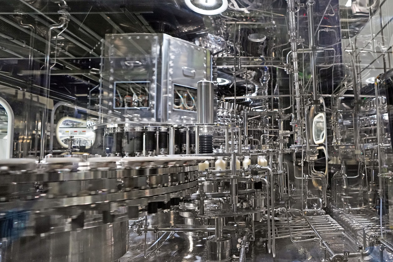 Aseptic capper unit of DNP’s aseptic PET bottle juice filling machine