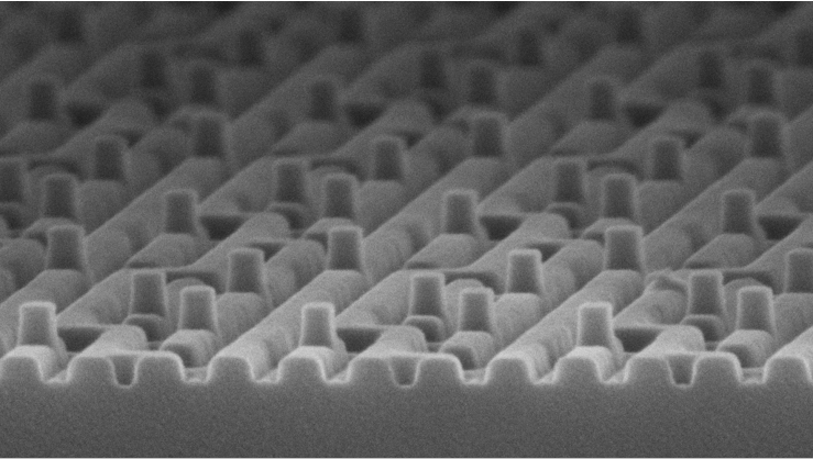 Image of 3D template created by Nano-Imprint Lithography (taken with an electron microscope)