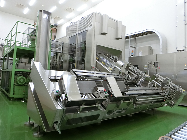 Liquid filling systems for paper containers